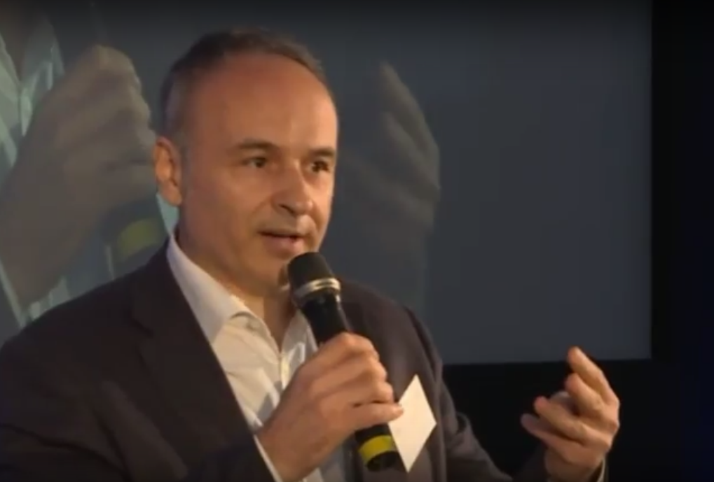 Giovanni Crisonà signed the European Alliance for Apprenticeships pledge at EAFA 2017